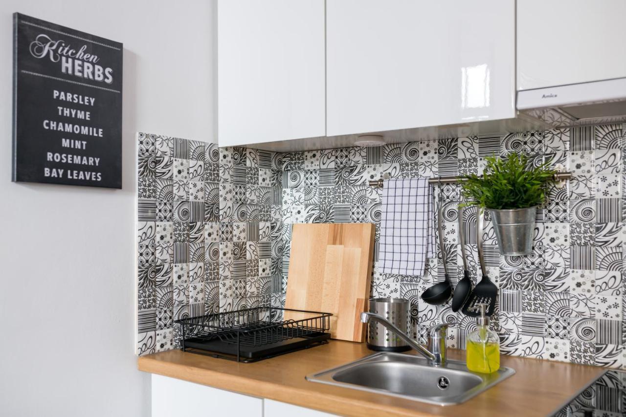 Discover Krakow Apartments - 5 Borowickiej St - Studio Next To Opera And Unity Centre Eksteriør bilde