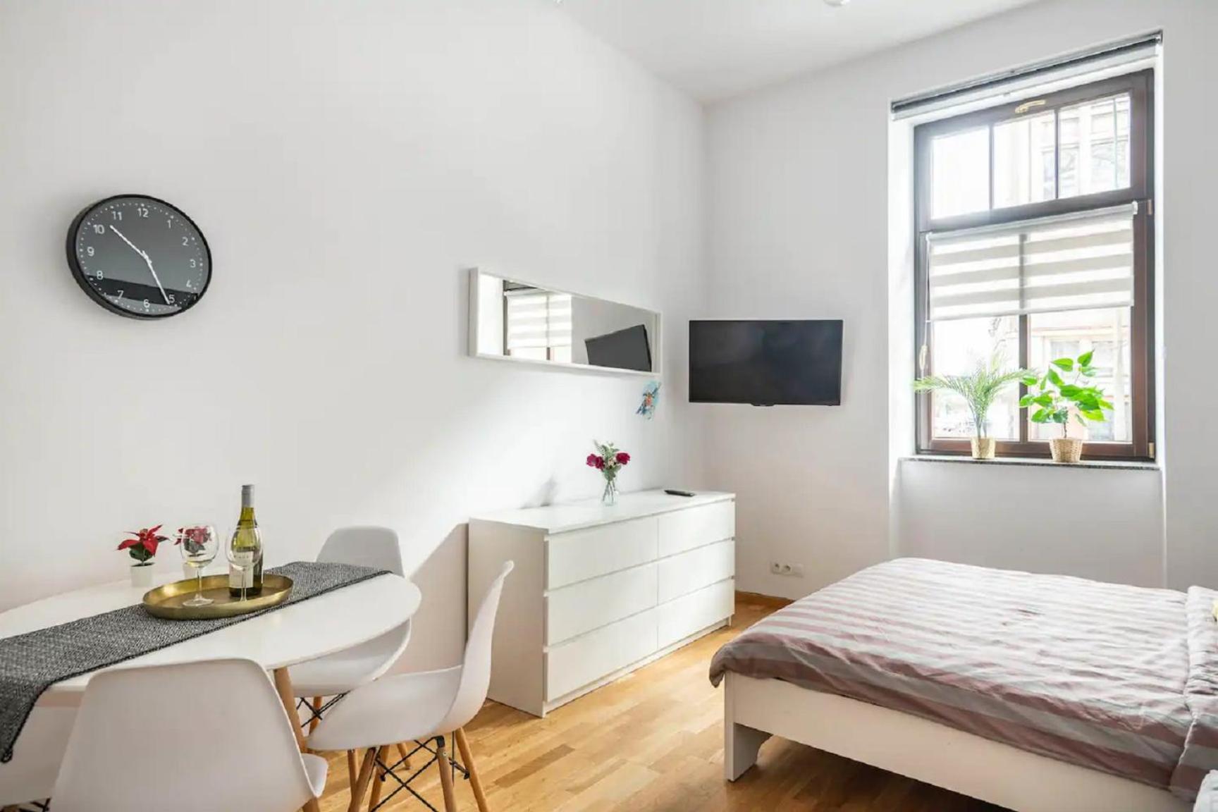 Discover Krakow Apartments - 5 Borowickiej St - Studio Next To Opera And Unity Centre Eksteriør bilde