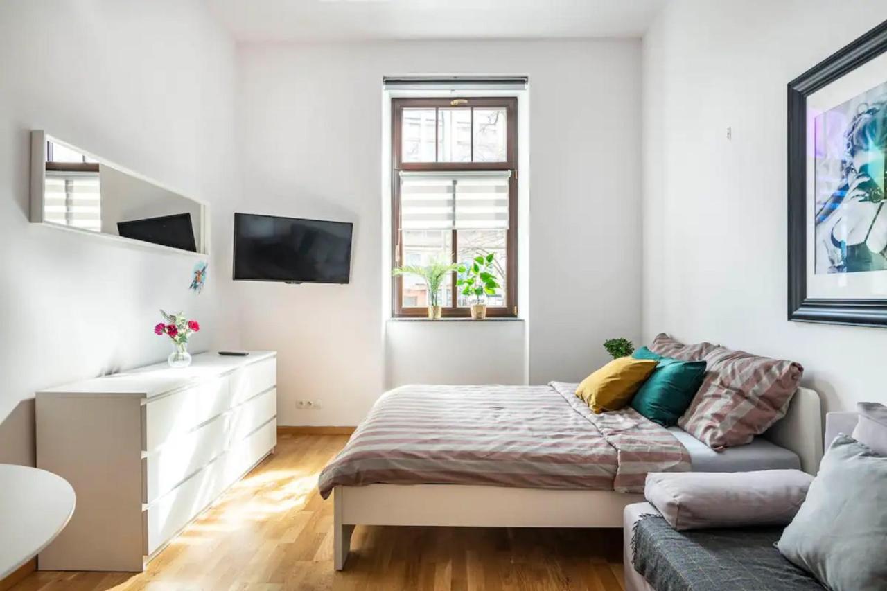 Discover Krakow Apartments - 5 Borowickiej St - Studio Next To Opera And Unity Centre Eksteriør bilde