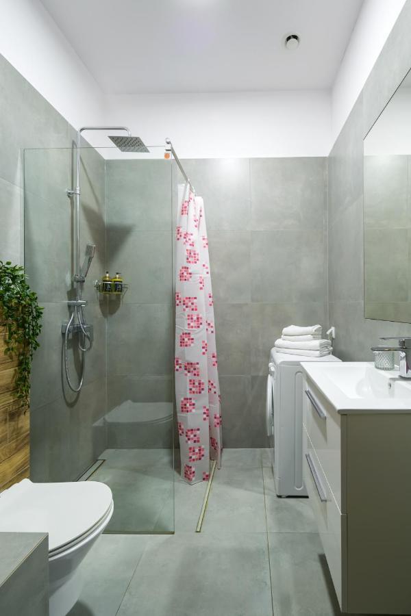 Discover Krakow Apartments - 5 Borowickiej St - Studio Next To Opera And Unity Centre Eksteriør bilde